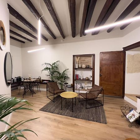 Castello'S Rooms กาญารี ภายนอก รูปภาพ