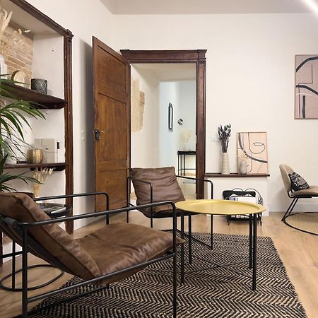 Castello'S Rooms กาญารี ภายนอก รูปภาพ