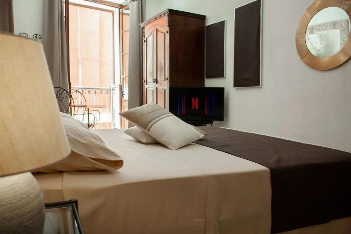 Castello'S Rooms กาญารี ภายนอก รูปภาพ