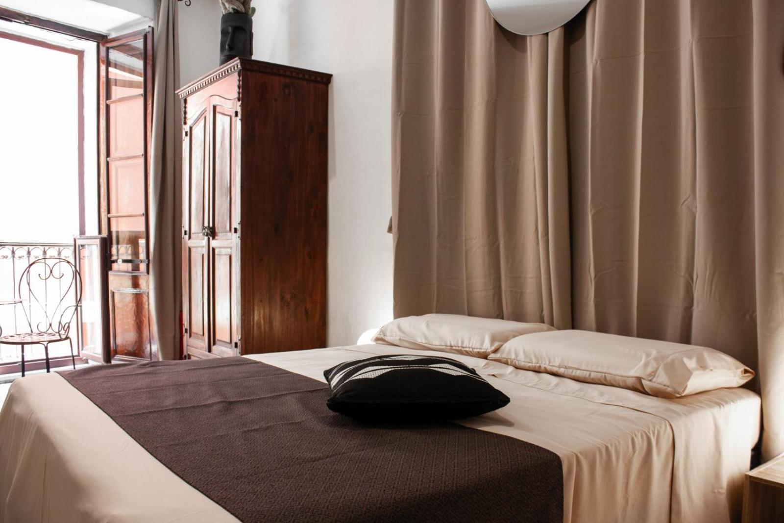 Castello'S Rooms กาญารี ภายนอก รูปภาพ