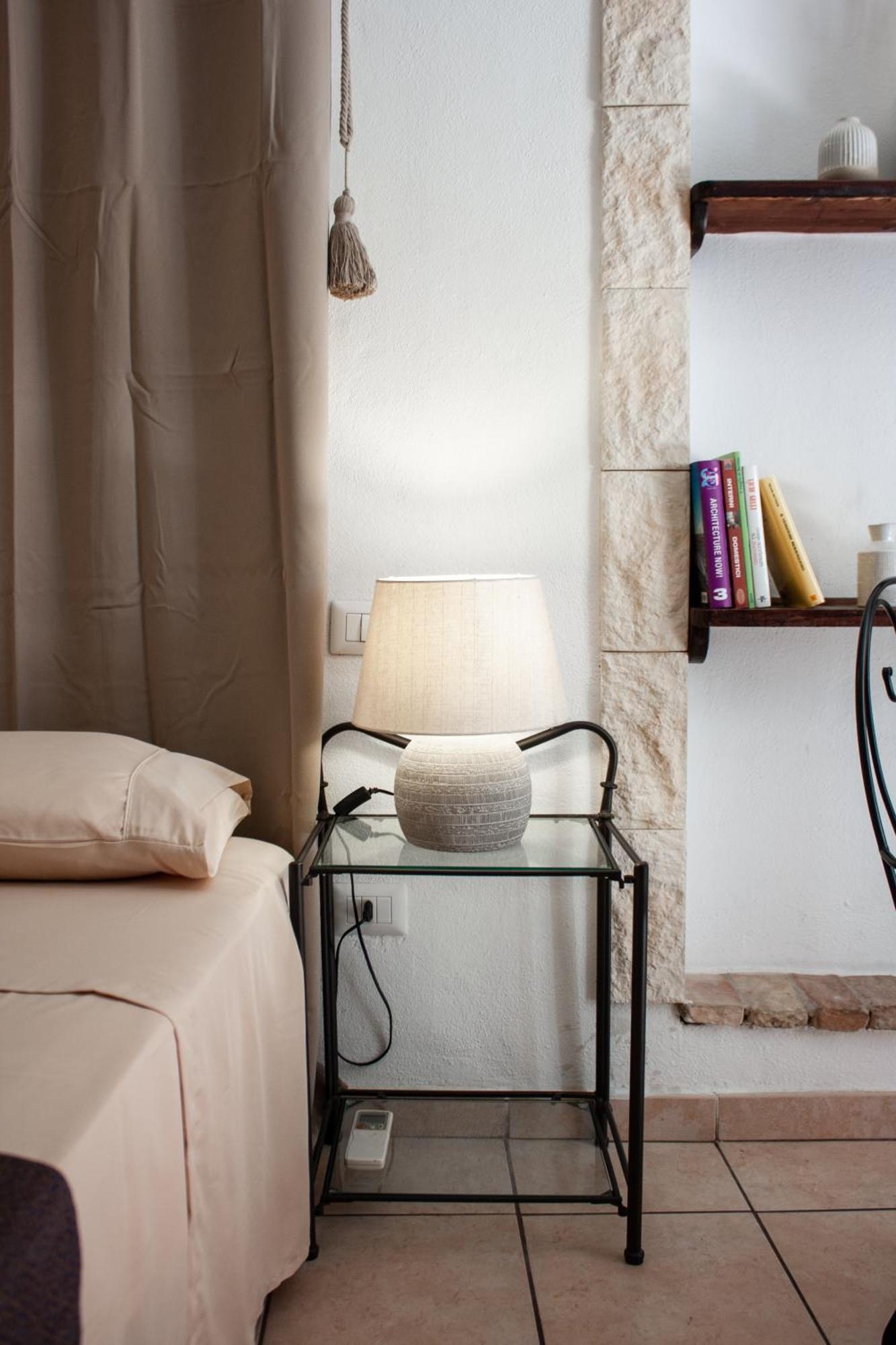 Castello'S Rooms กาญารี ภายนอก รูปภาพ