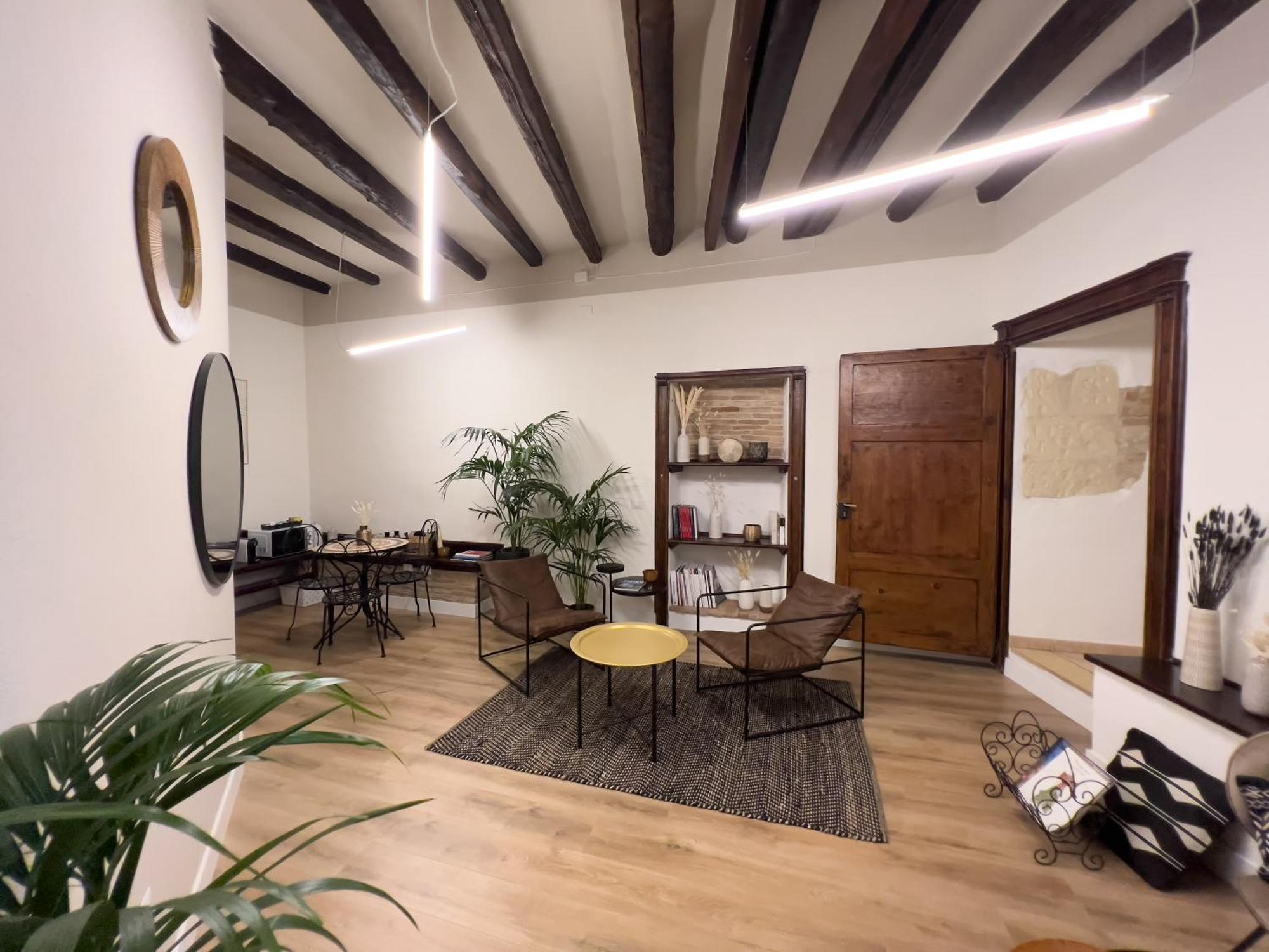 Castello'S Rooms กาญารี ภายนอก รูปภาพ